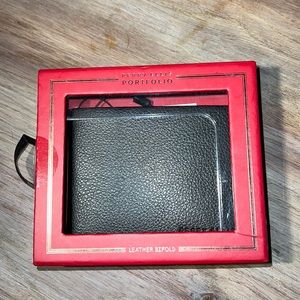 NWT Perry Ellis Bilfold